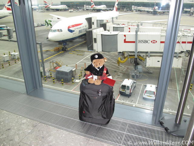 LHR T5 Satelite C - 777